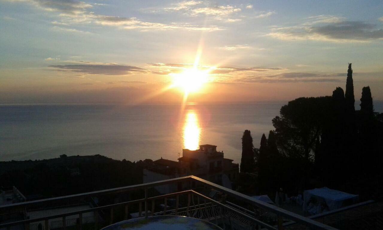 Corso Umberto Piazza Duomo Apartment Taormina Ngoại thất bức ảnh
